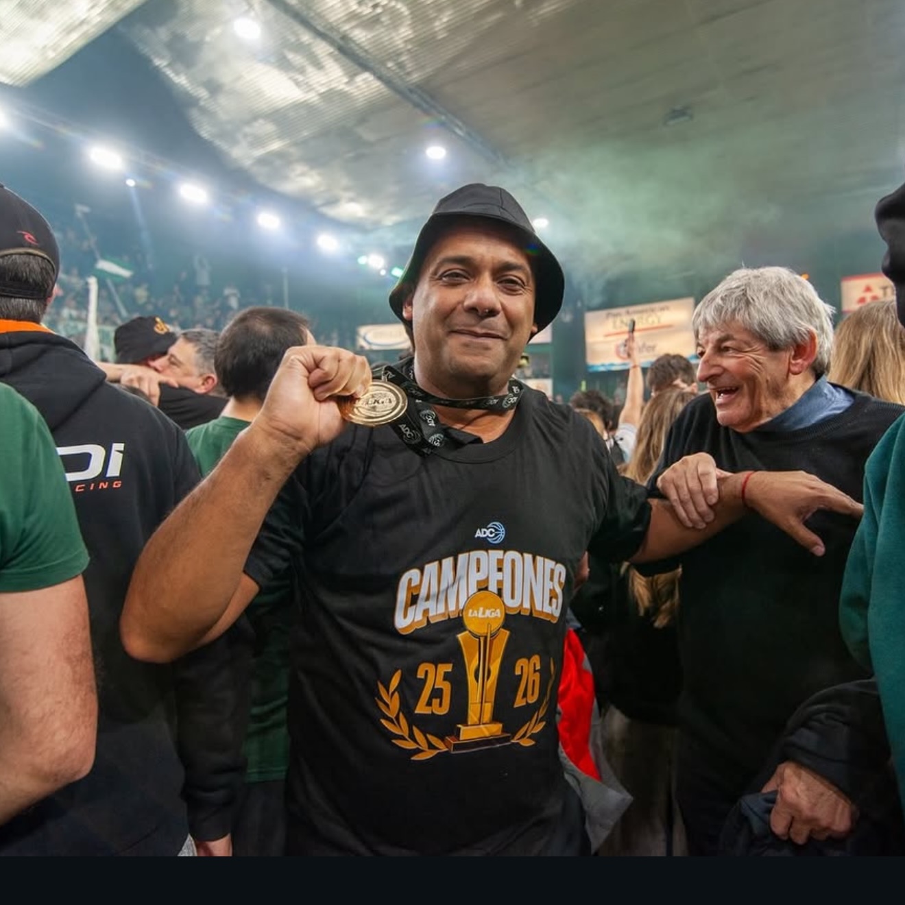Gustavo Sapochnik campeón con Gimnasia de Comodoro
